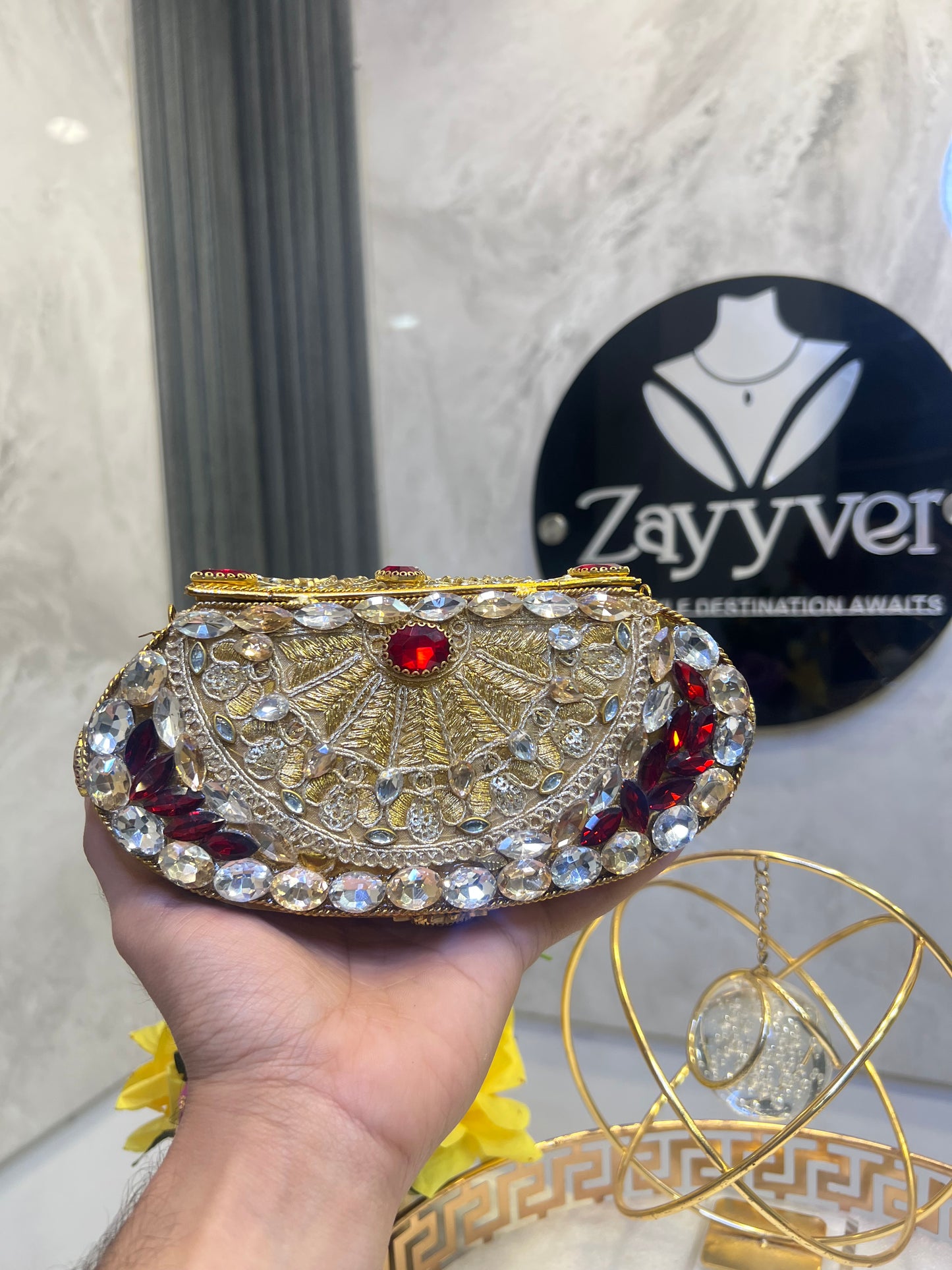 Kundan Clutch