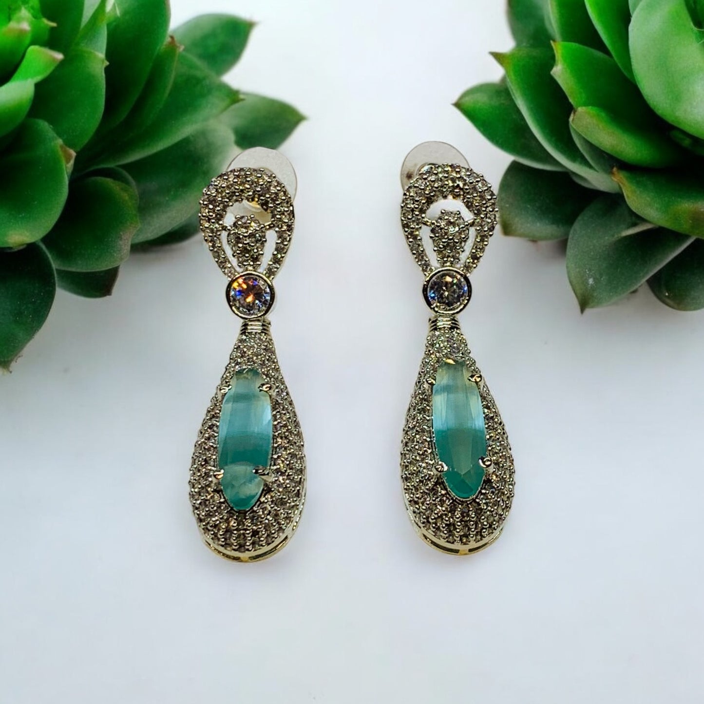 Zircon Earrings 💎
