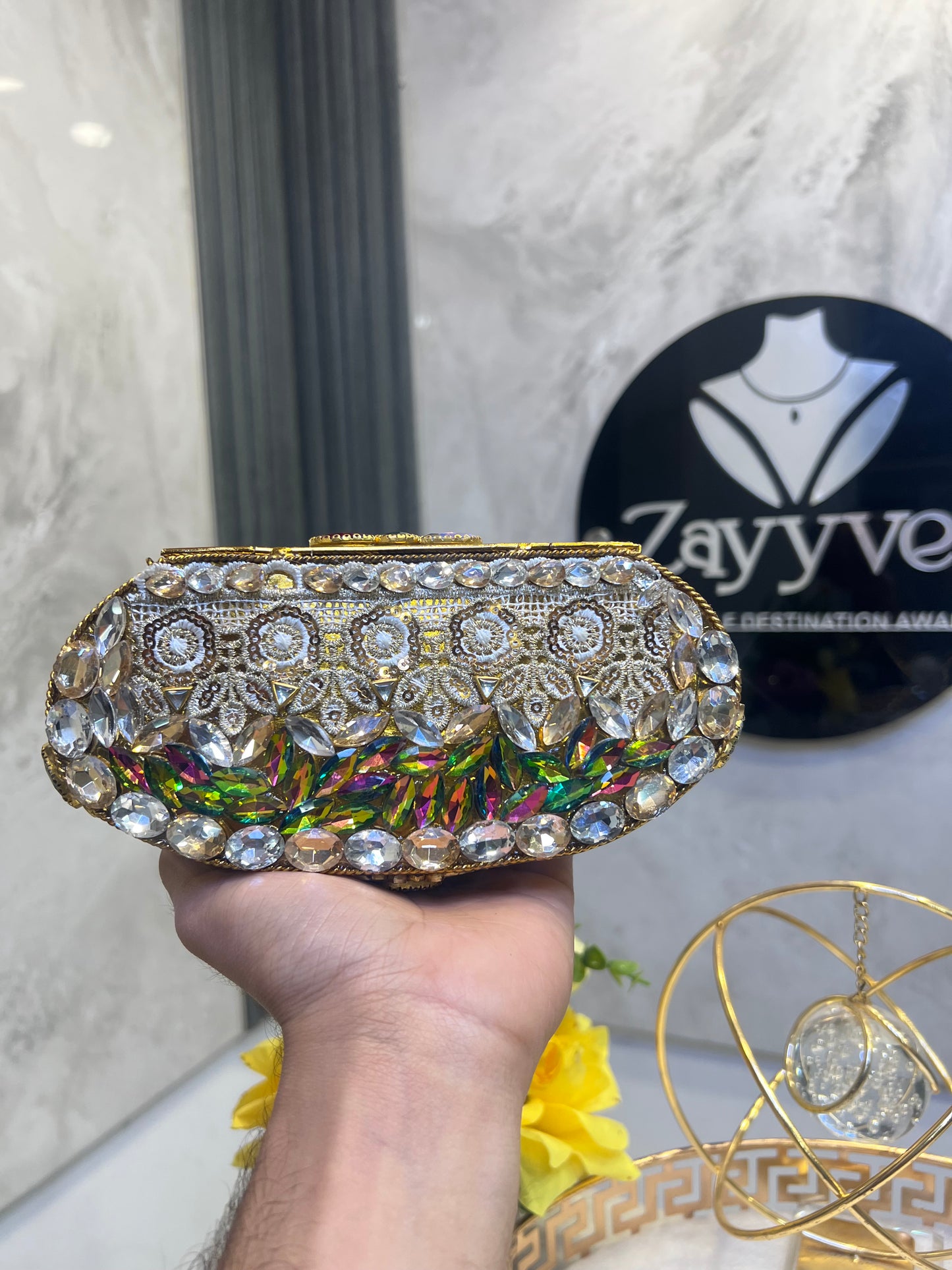 Kundan Clutch