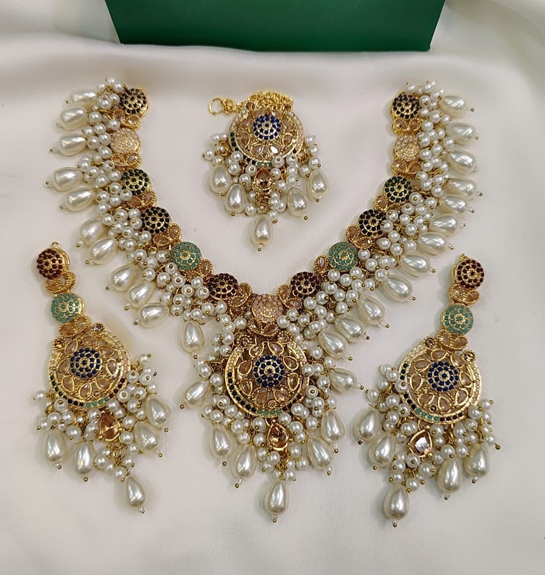 Perl Necklace Set