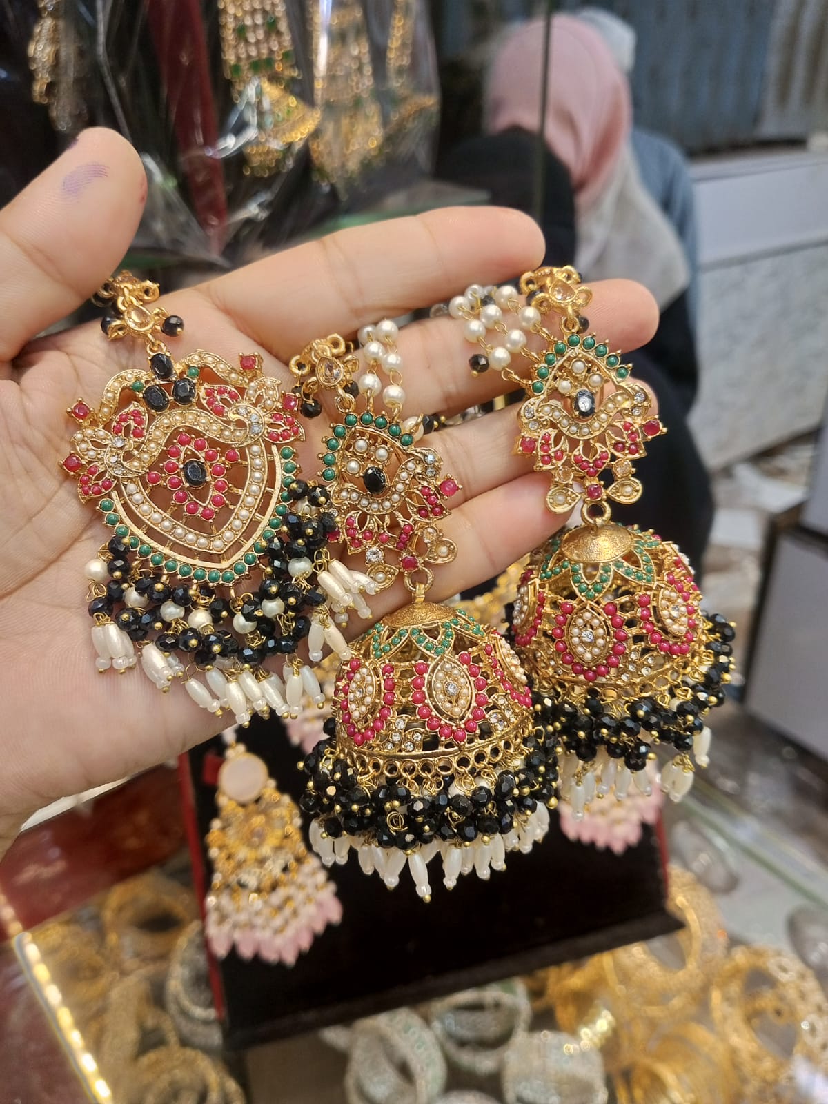 Navratan Jhumki Tika