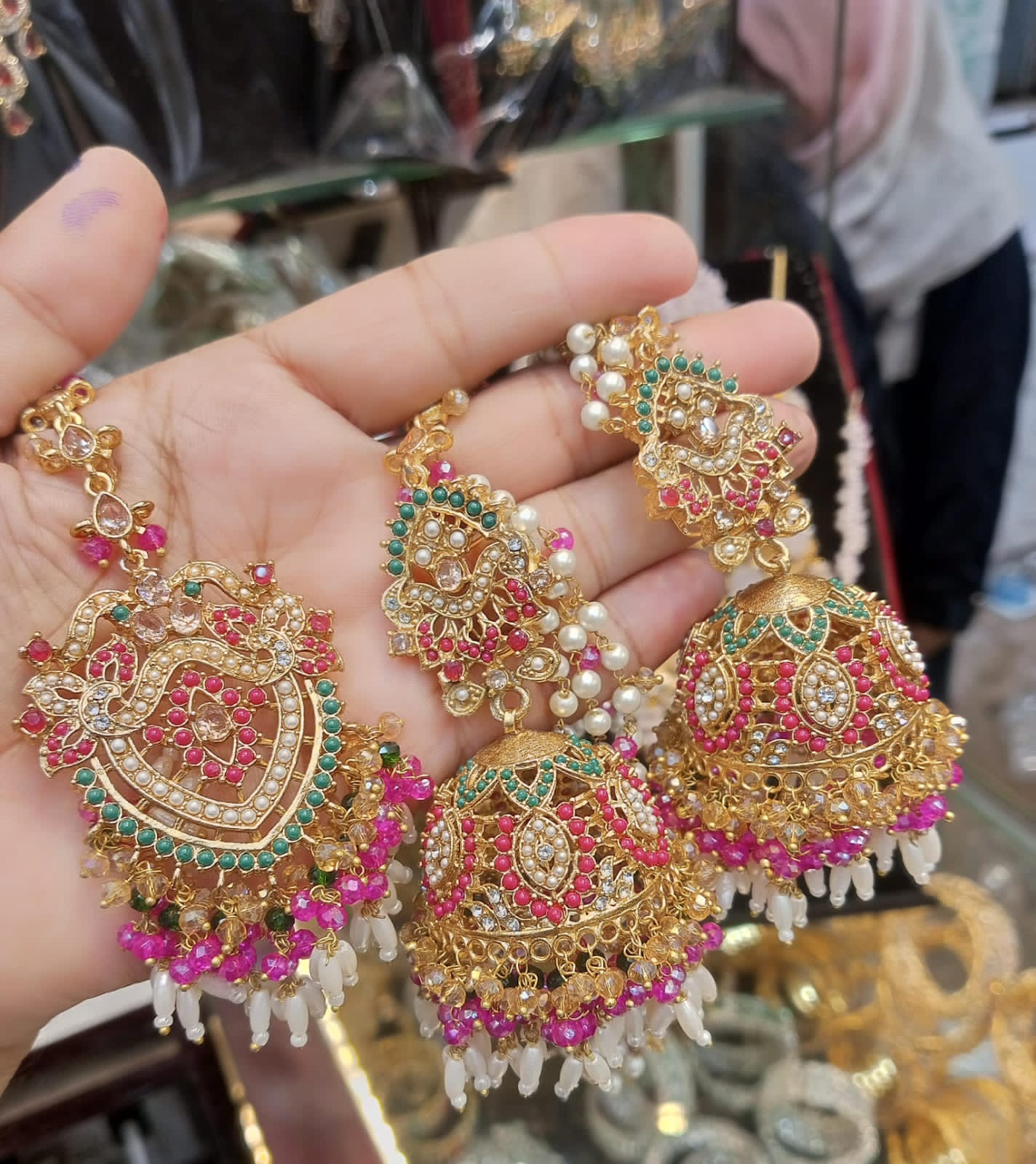 Navratan Jhumki Tika