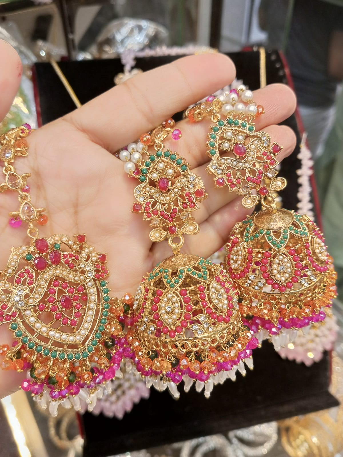 Navratan Jhumki Tika