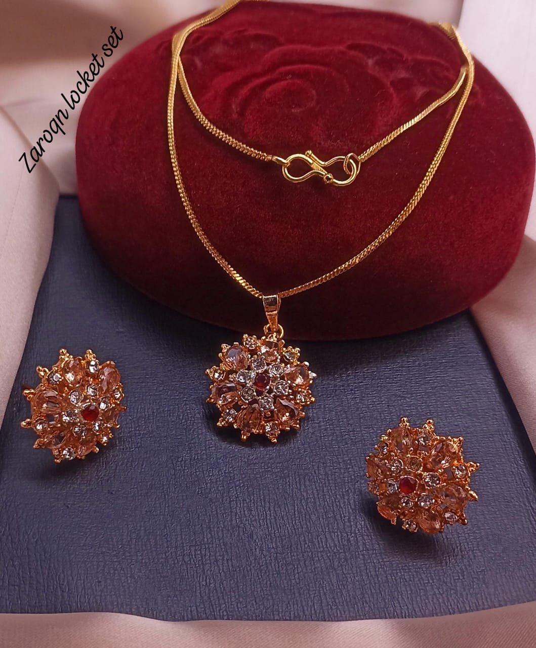 Pendant Set