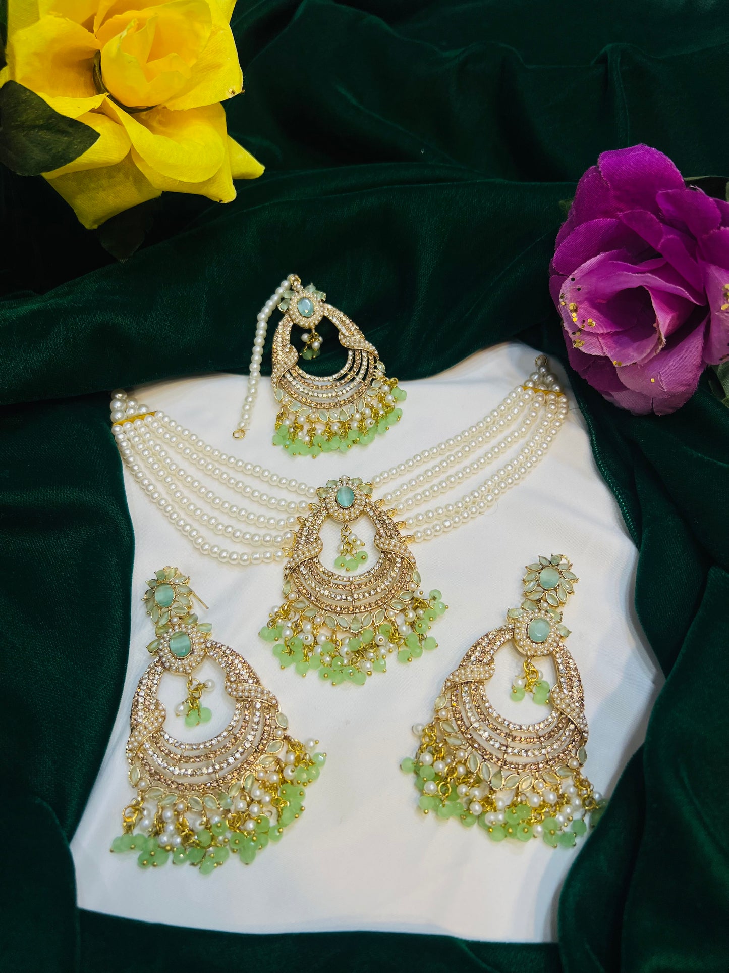 Nauratan set