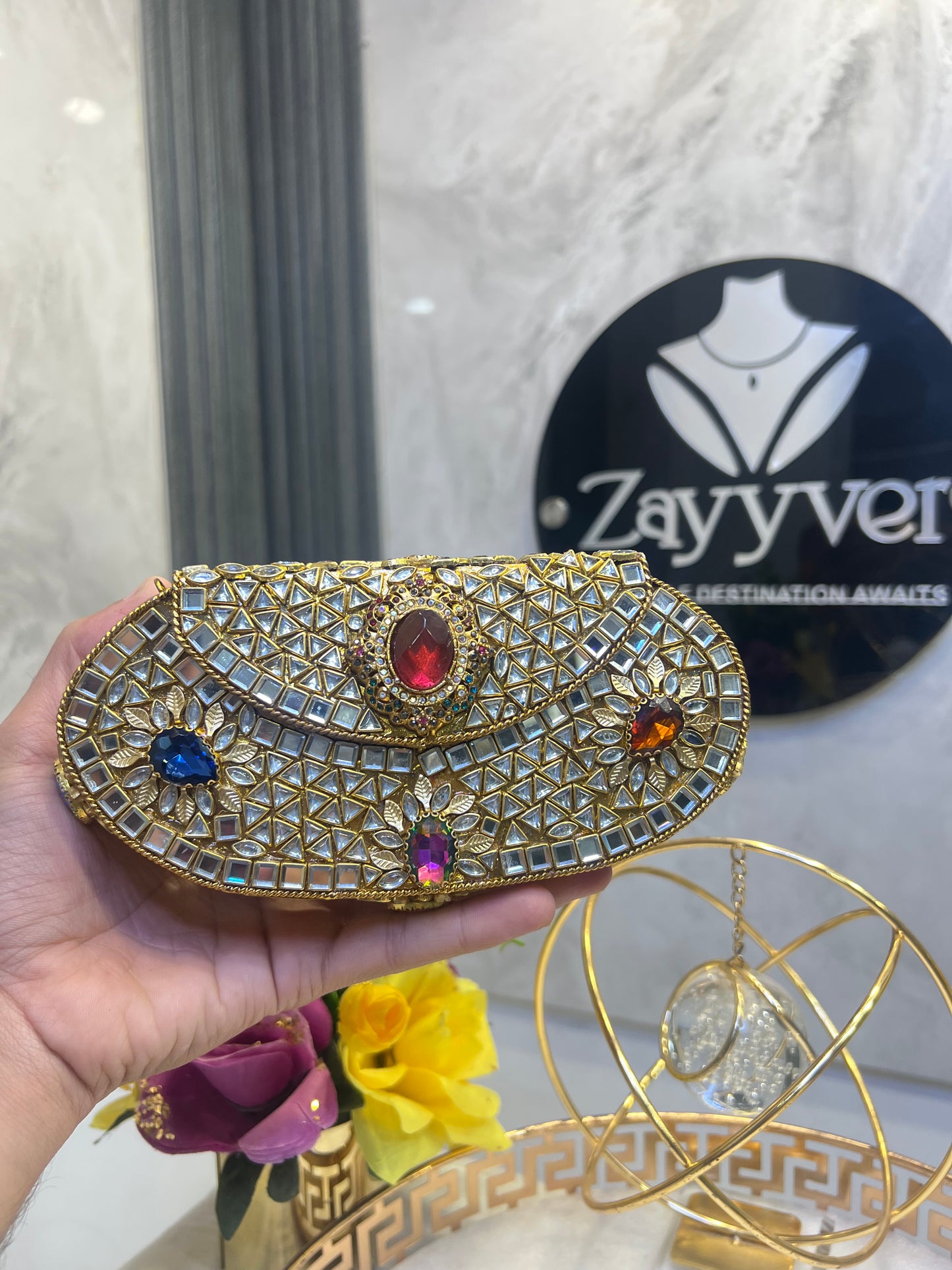 Kundan Clutch