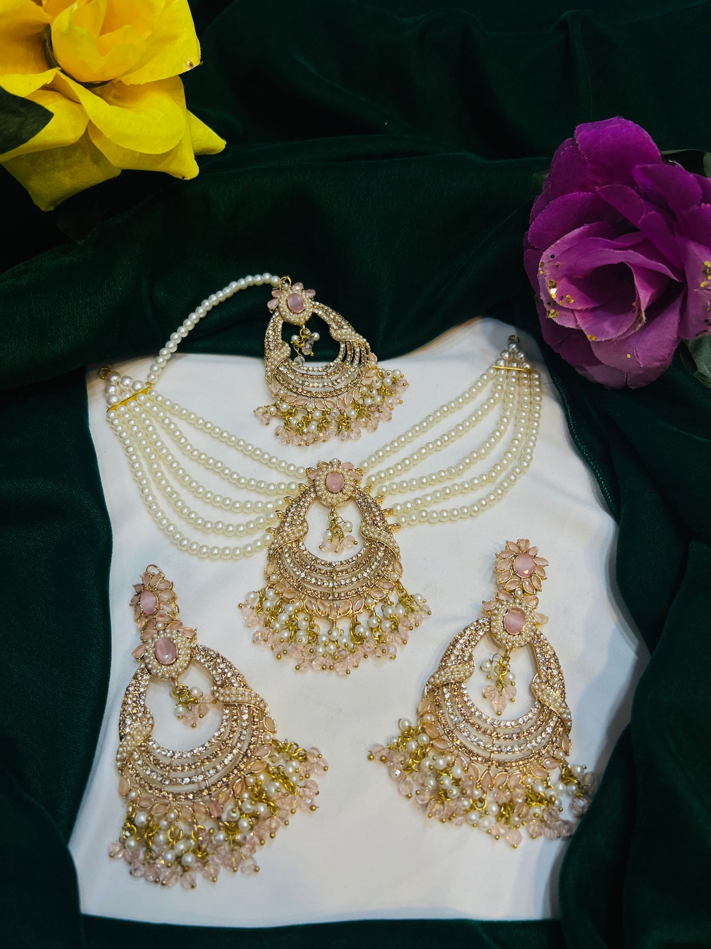 Nauratan set