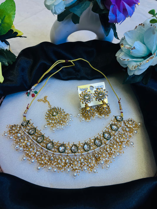 Kundan Necklace Set
