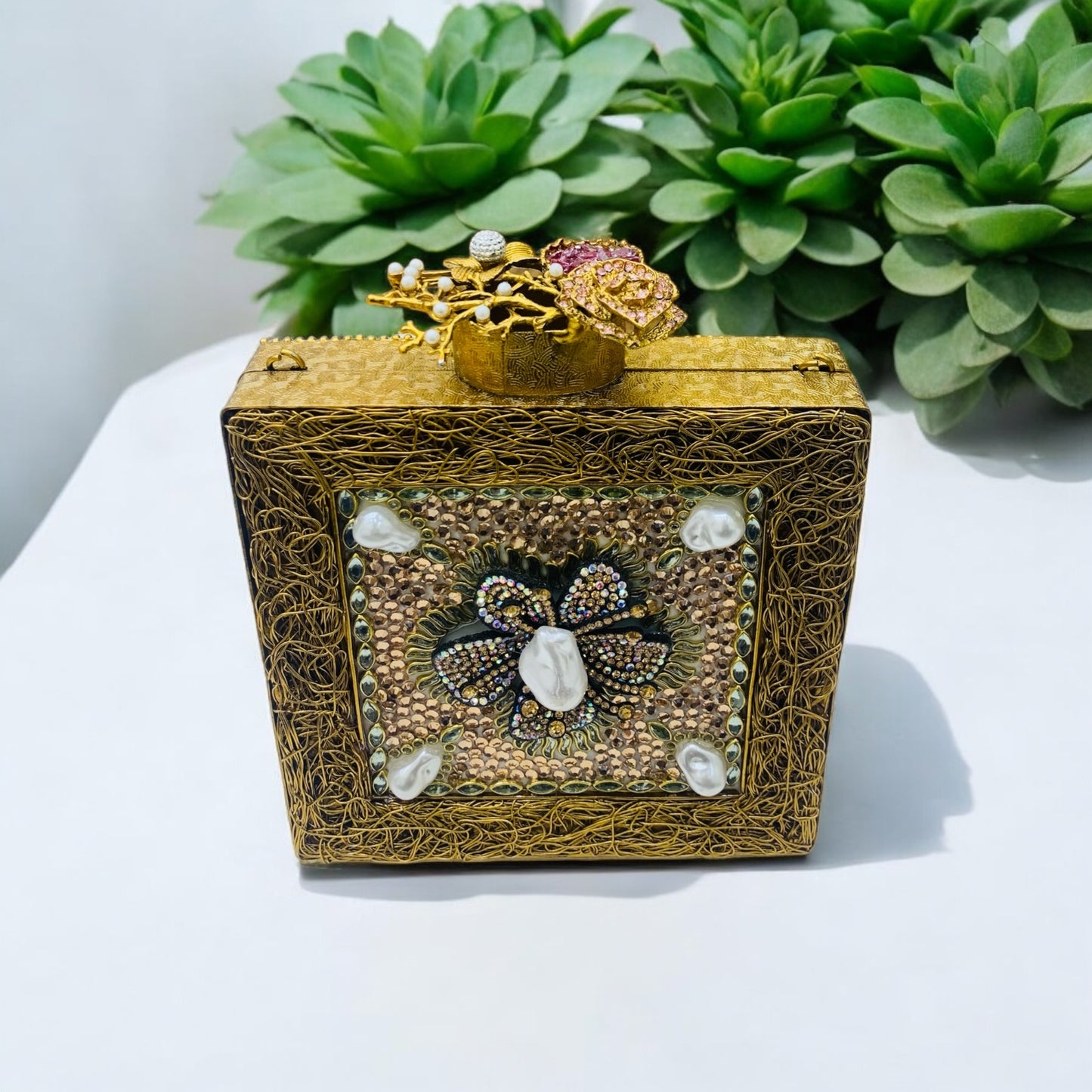 Turkish Clutch