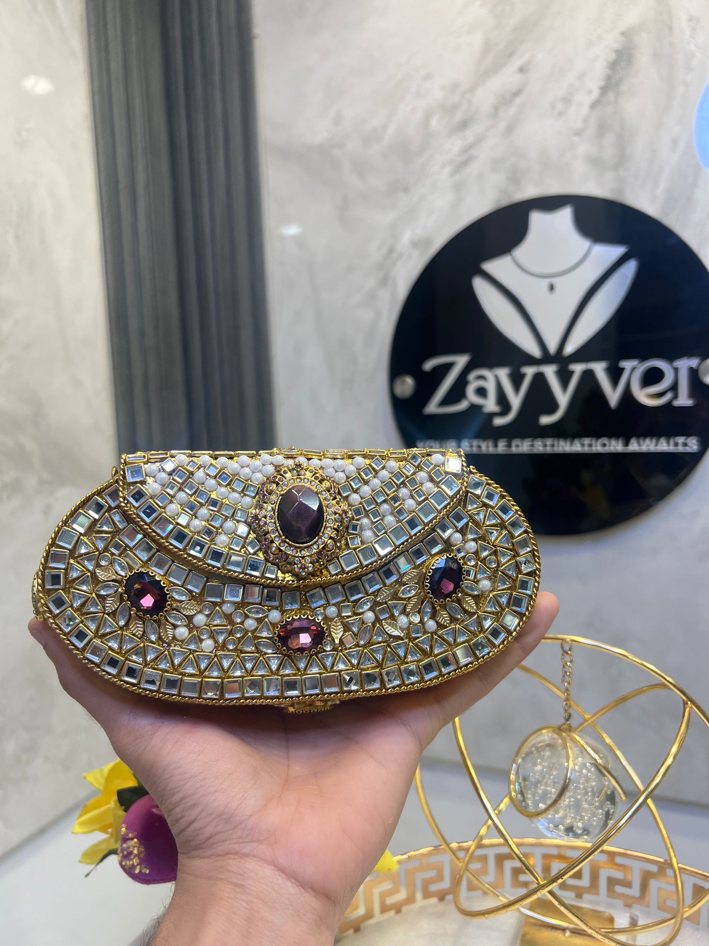 Kundan Clutch