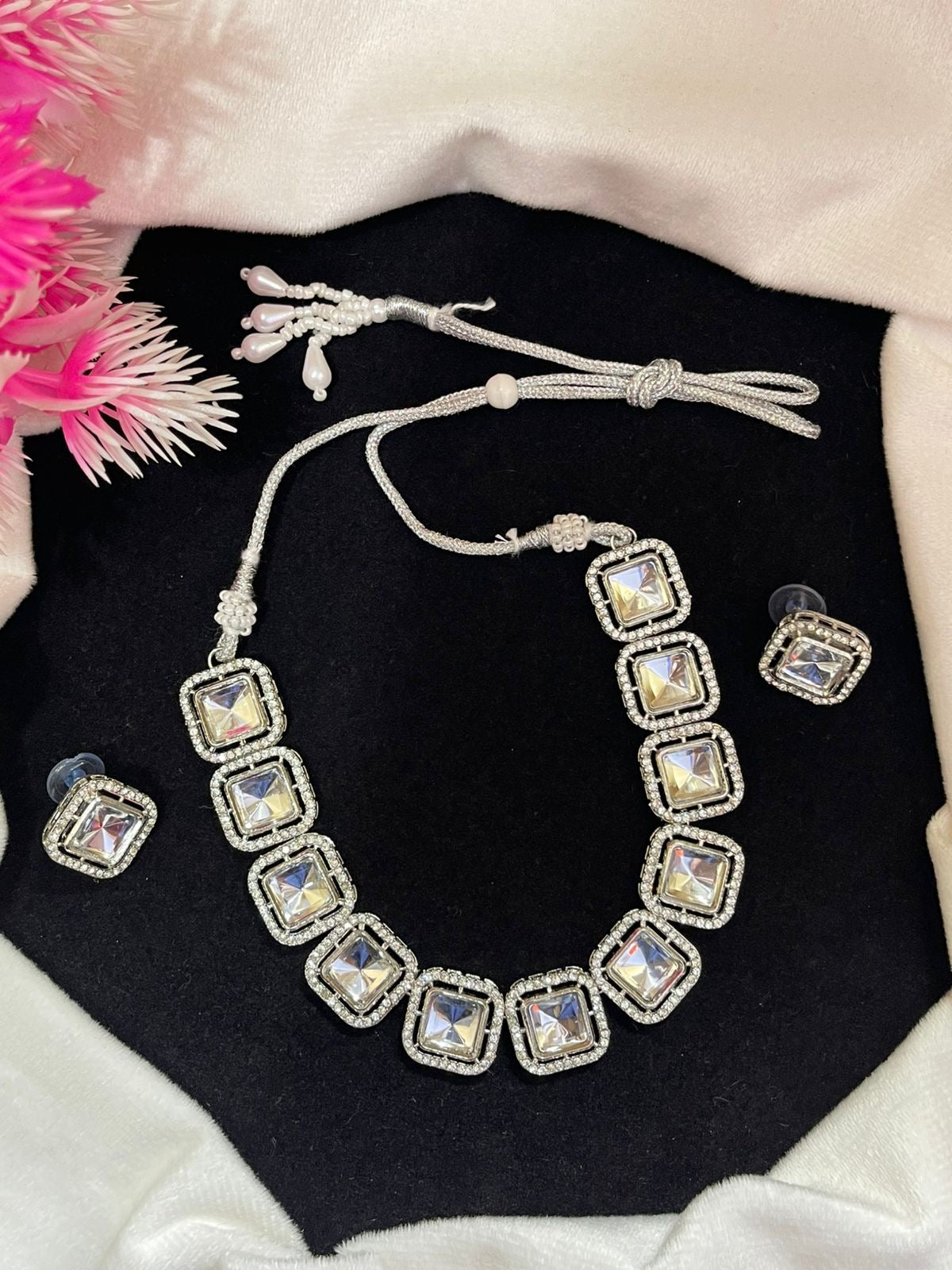 Kundan Necklace Set