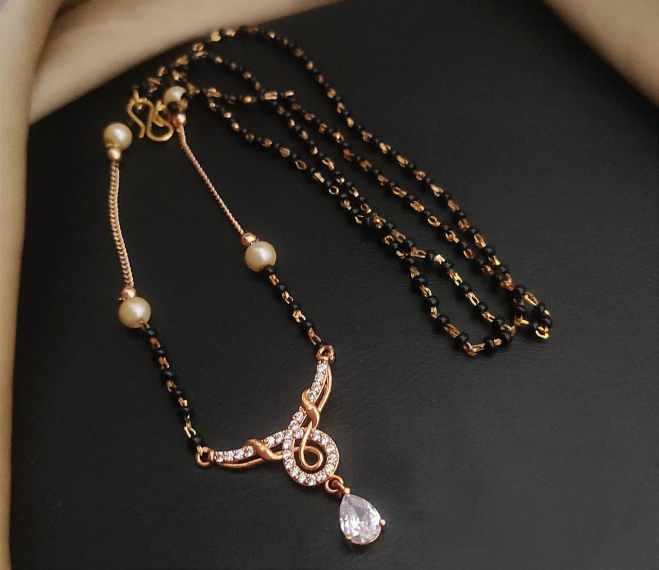 Locket chen