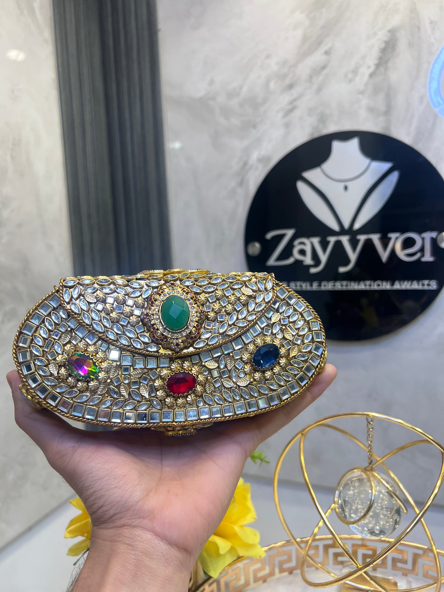 Kundan Clutch
