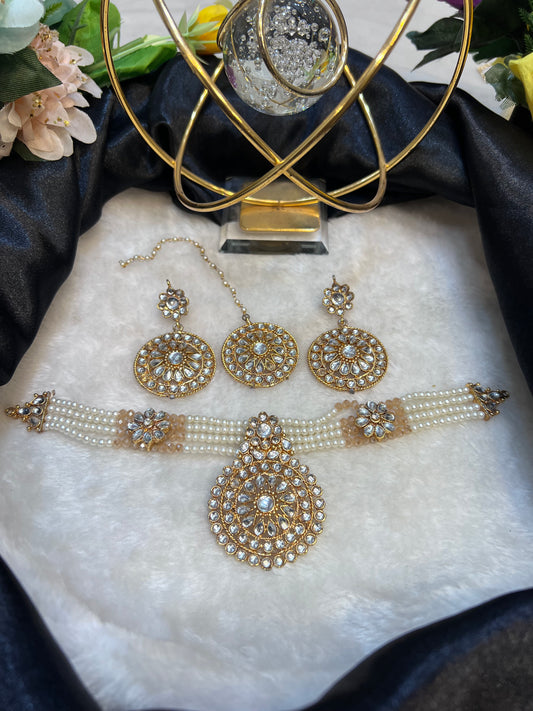 Kundan Choker
