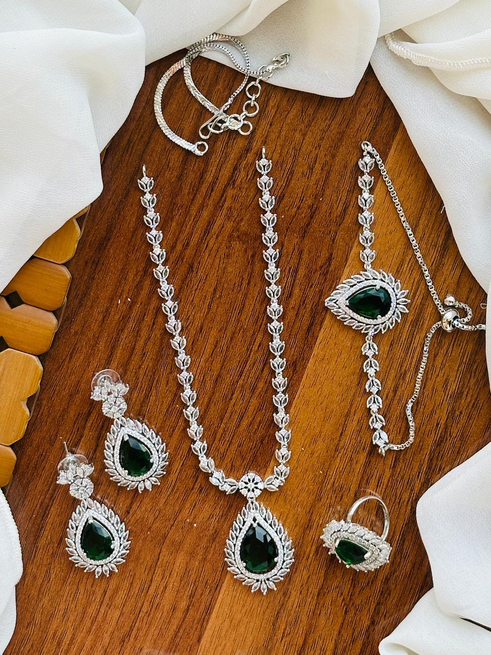 Zircon Combo Set