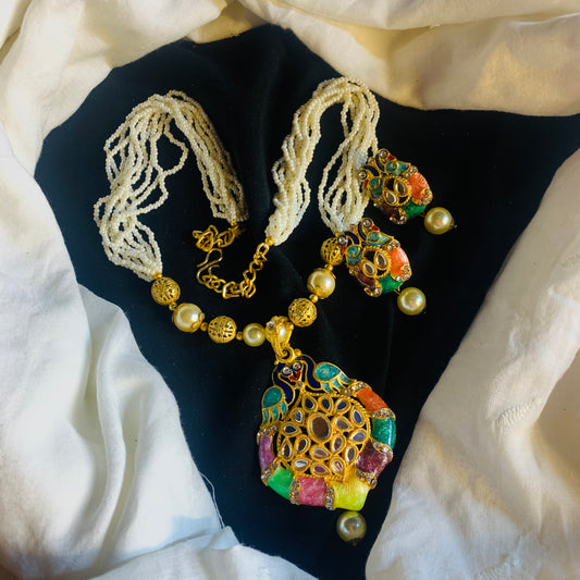 Indian pendant set