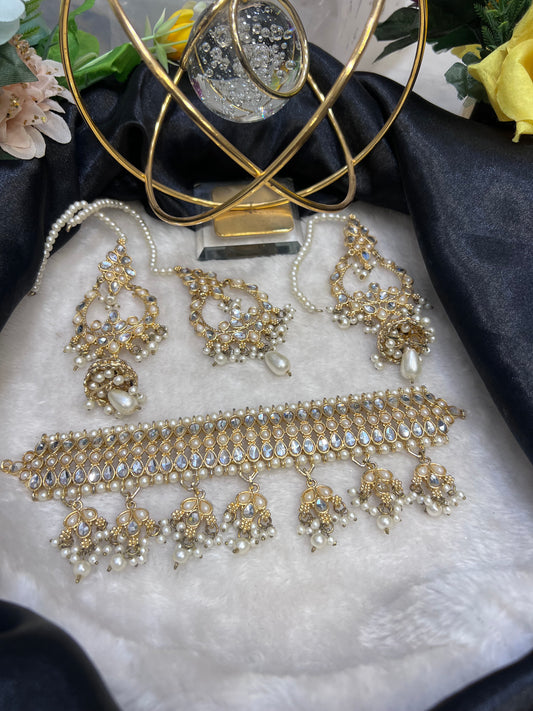 Kundan Choker