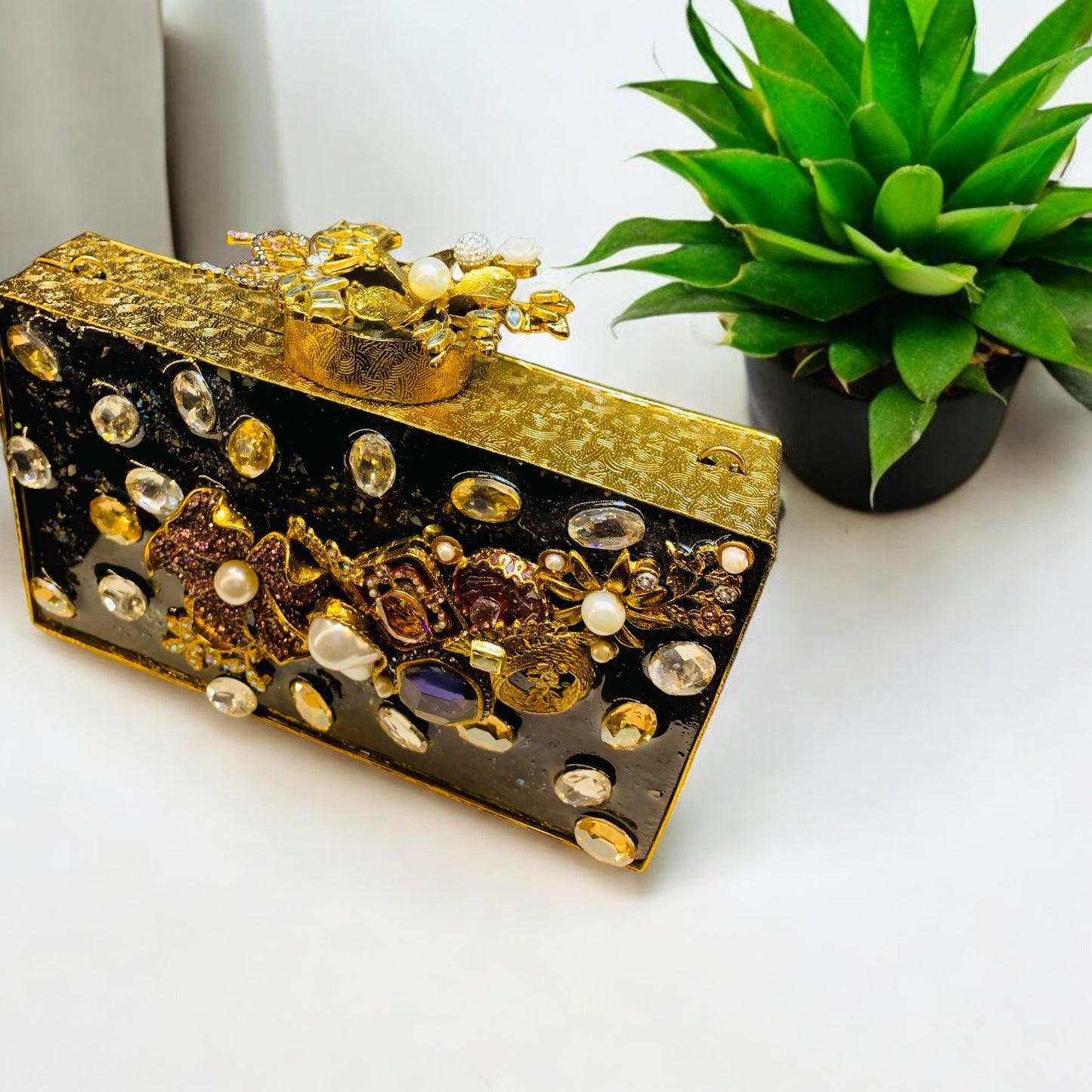Rukish Clutch