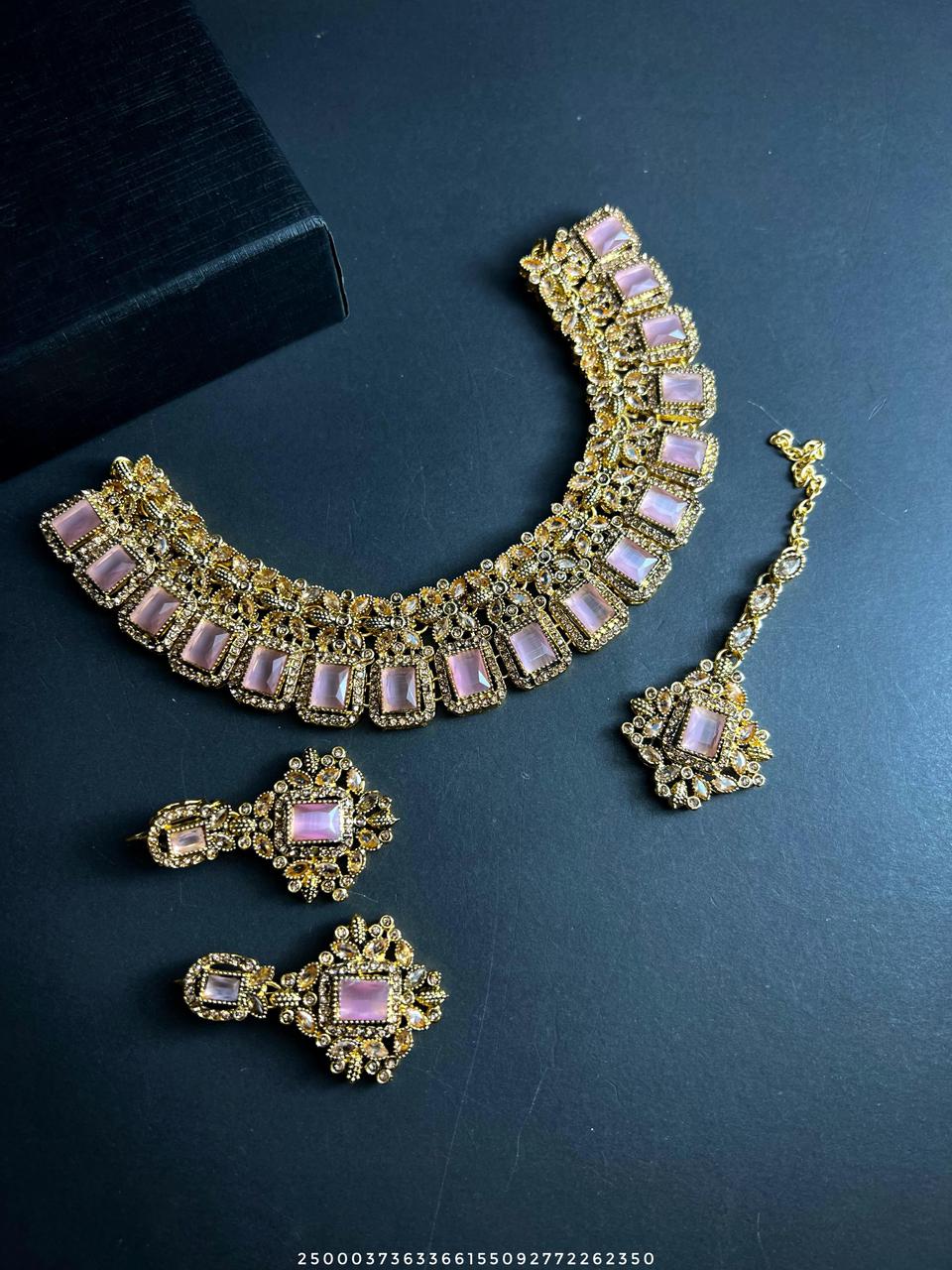 Necklace Set