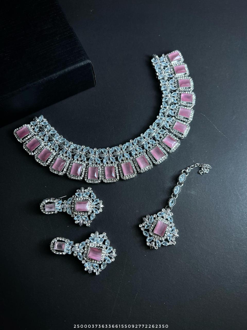 Necklace Set