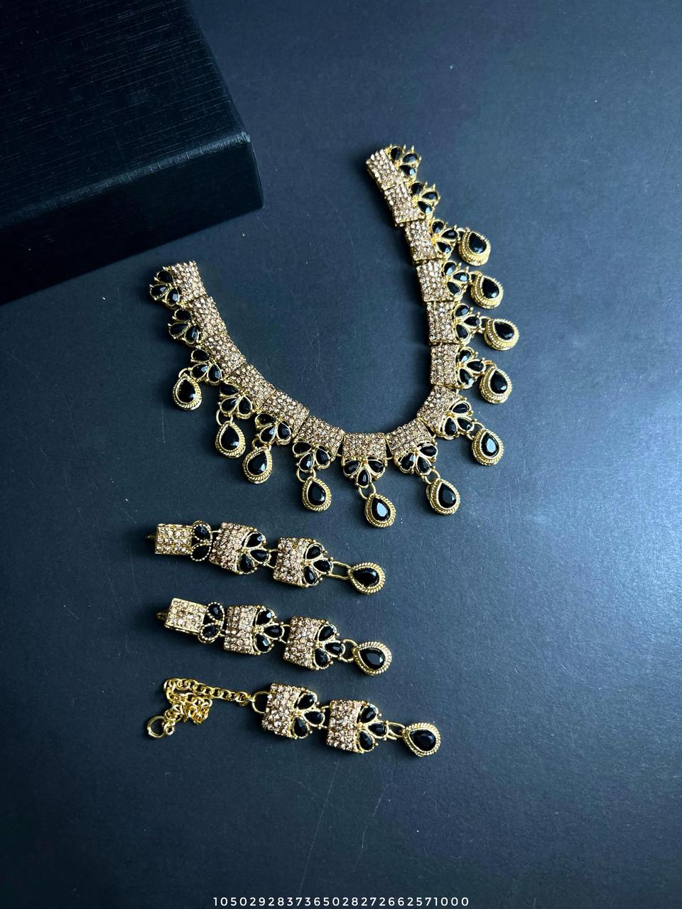 Necklace Set