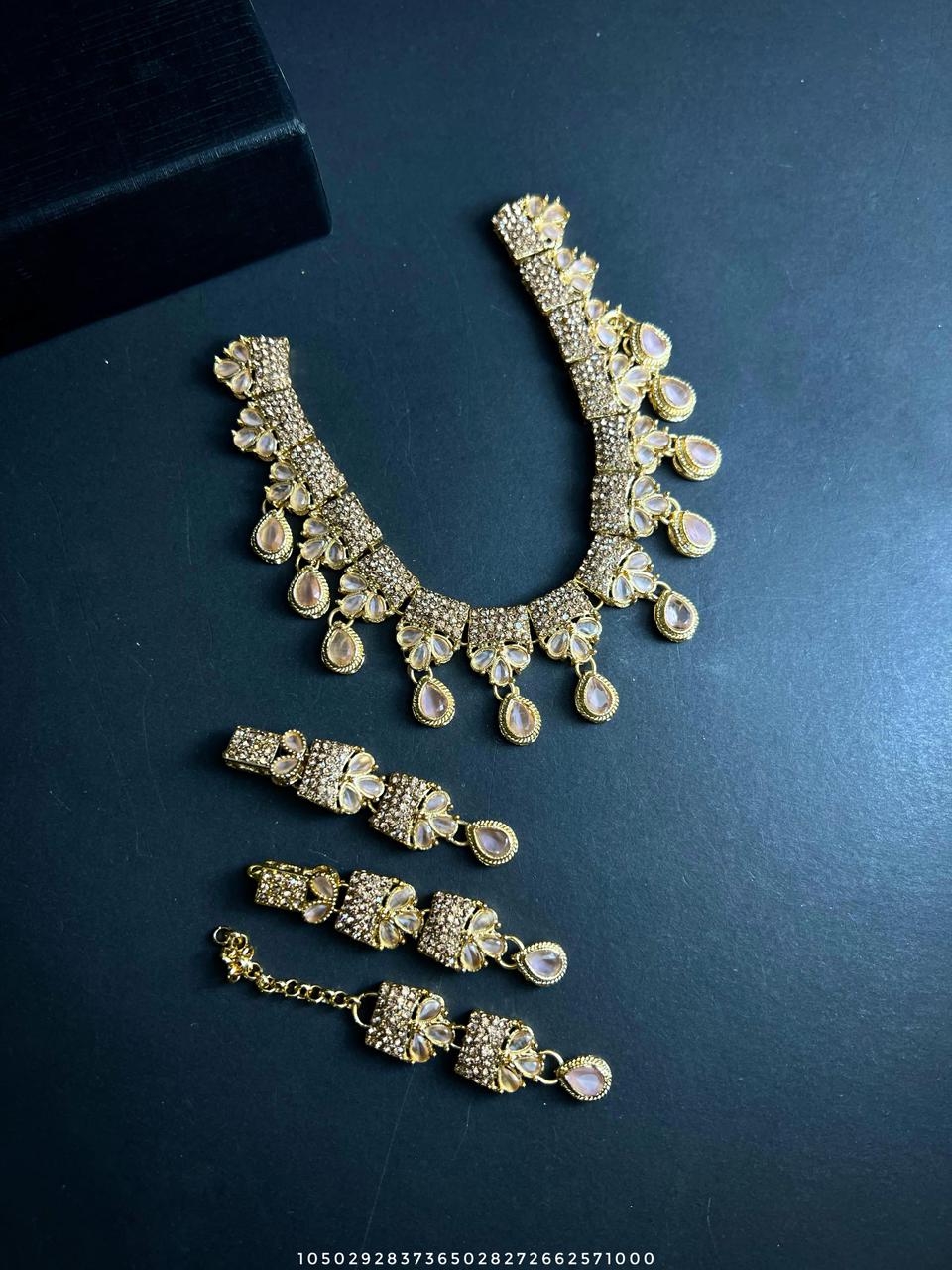 Necklace Set