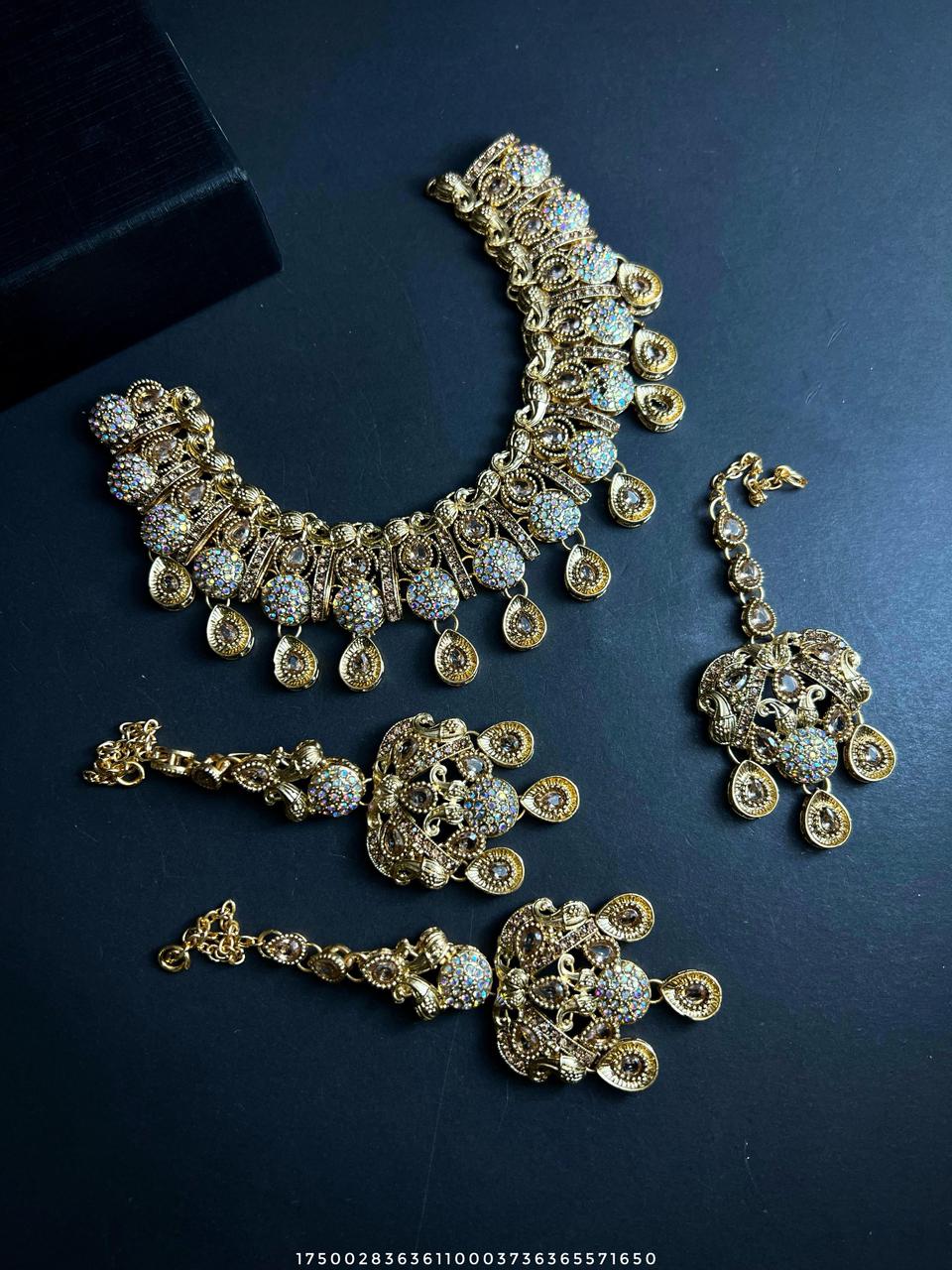 Necklaace Set