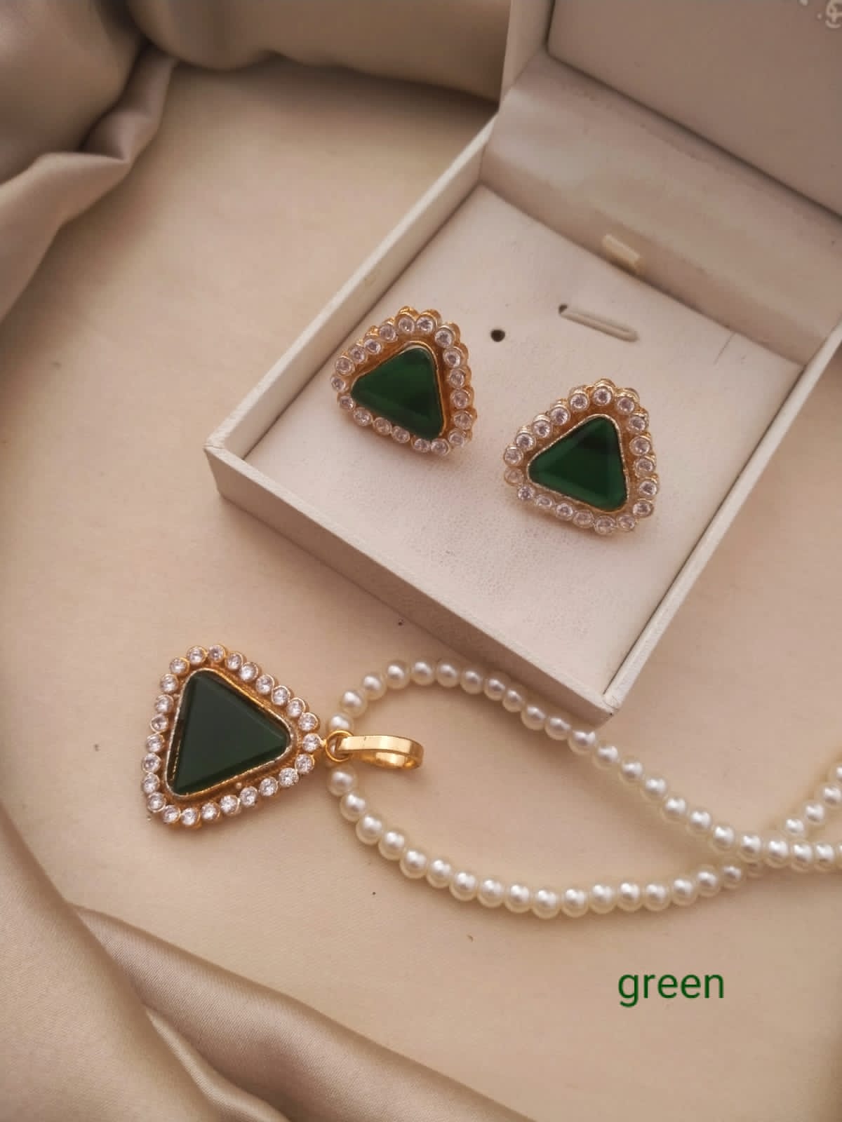 Pendant Set
