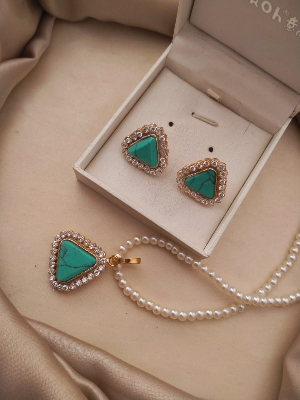 Pendant Set