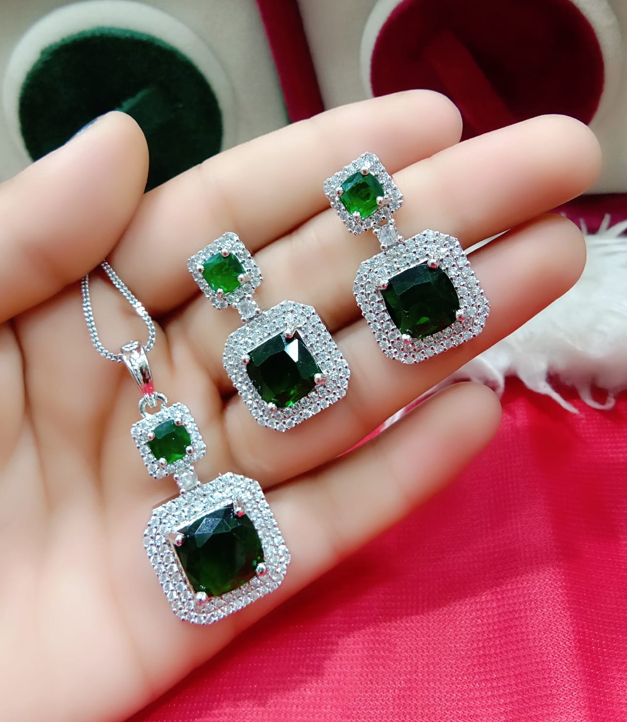 Pendant Set
