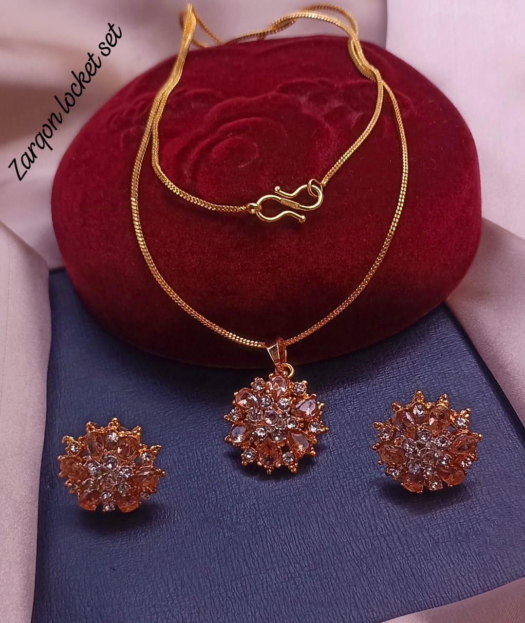 Pendant Set
