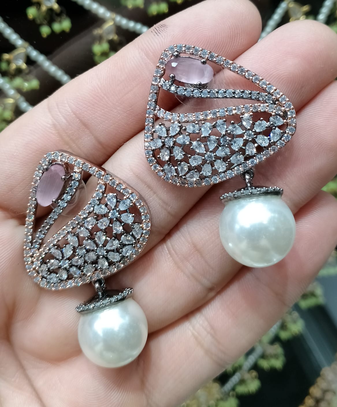 Zircon Tops