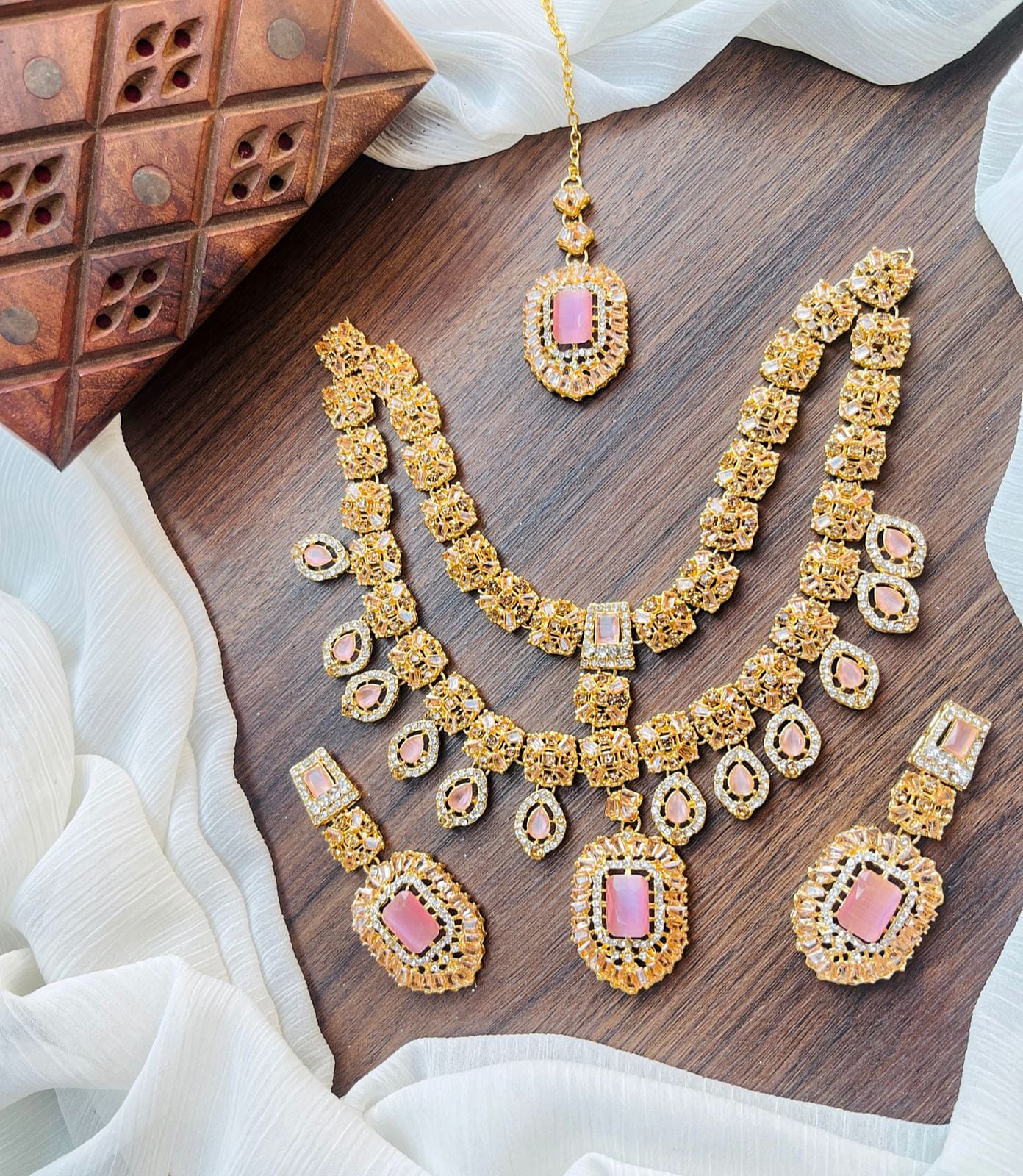 Necklace Set