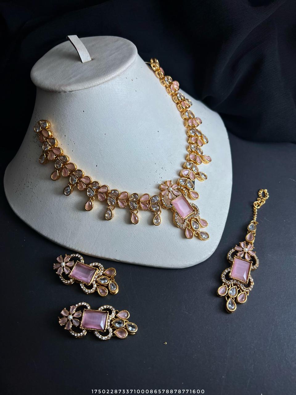 Necklace Set