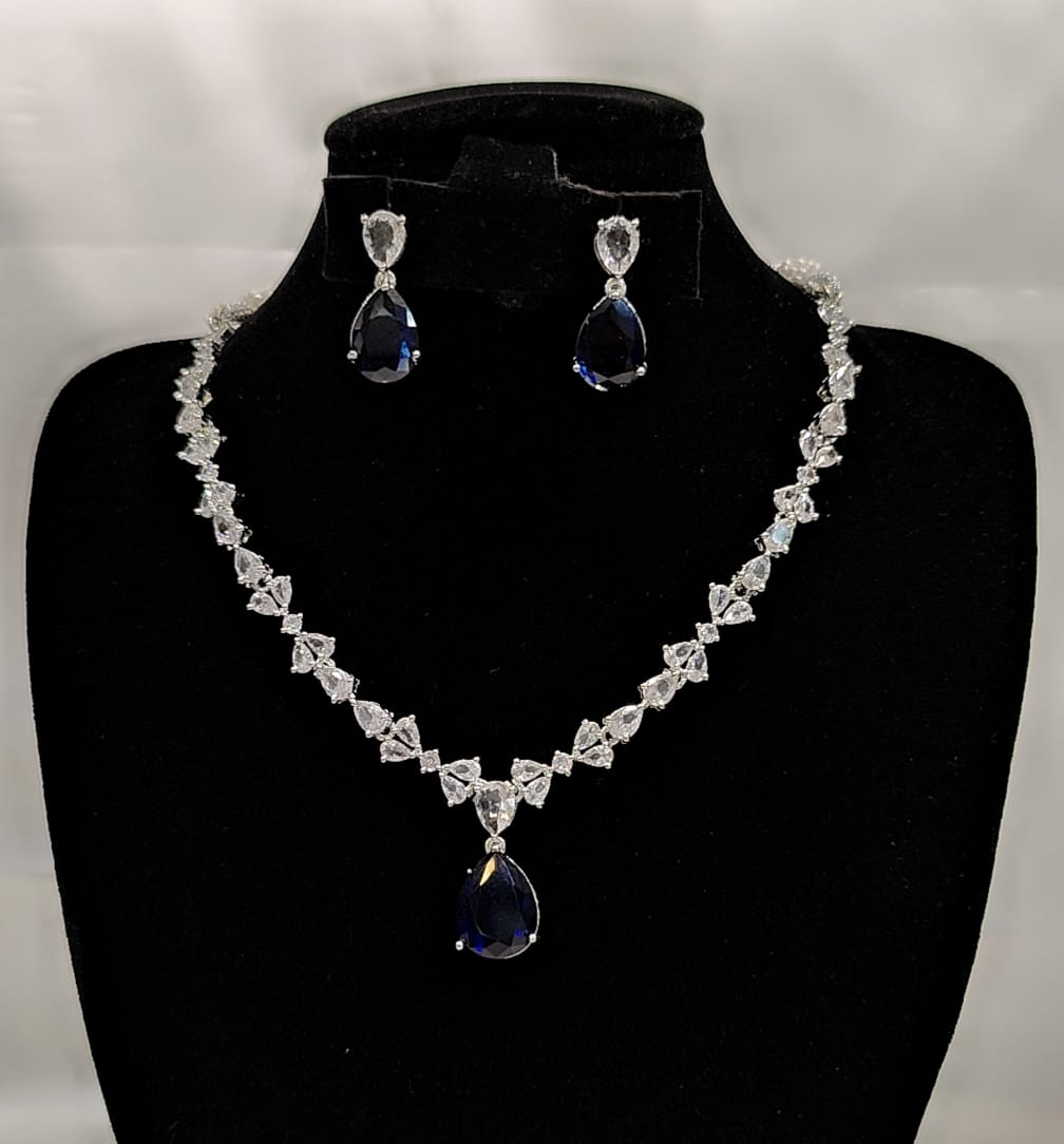 Zircon set