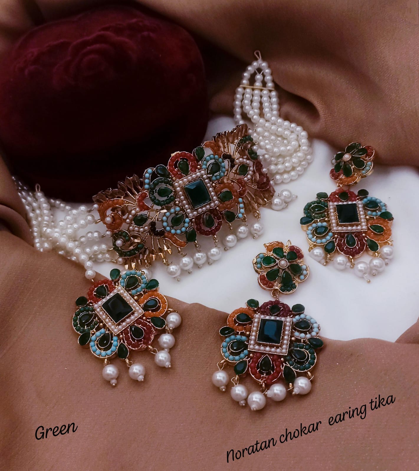 Nauratan Necklace Set